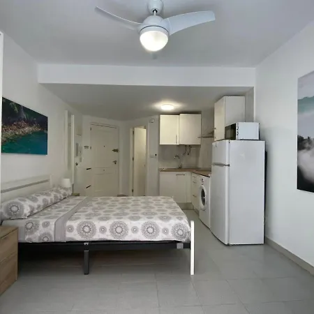 På 23 M² I Med 1 Og 1 Private Badeværelser Lejlighed